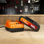 (obrázek pro) POWDP90620 - Nabíječka 20V/40V 2.0A plus Baterie 20V LI-ION 2,